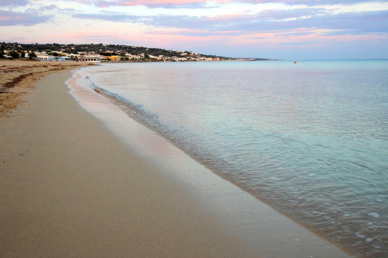 Home Holiday Salento Monica'S House Pescoluse Marina Di Pescoluse Exterior foto